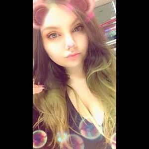 Meet your Posher, Kayla